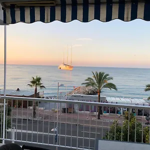 appartement-front-de-mer-cagnes-sur-mer.fr-provencehotel.com/