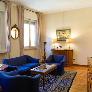 appartamento-centralissimo-ponte-vecchio.it-tuscanyhotel.com/